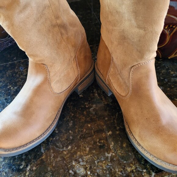 NWOT Rocket Dog Ladies' Boots Size 6 - Super Cute!! - Picture 1 of 3